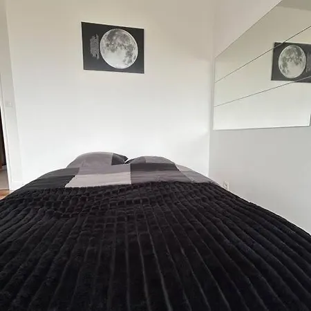 Studio Avec Balcon, Belle Vue Courbevoie Exterior photo