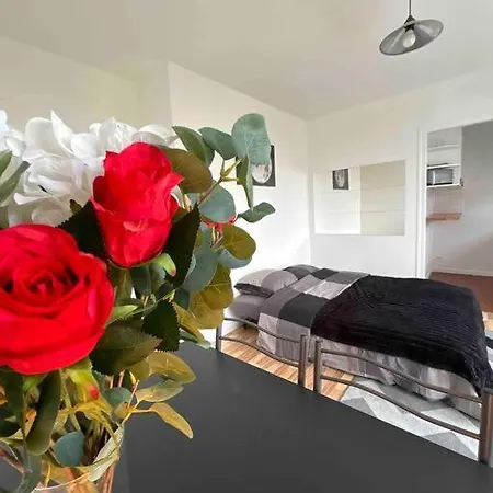 Studio Avec Balcon, Belle Vue Courbevoie Exterior photo